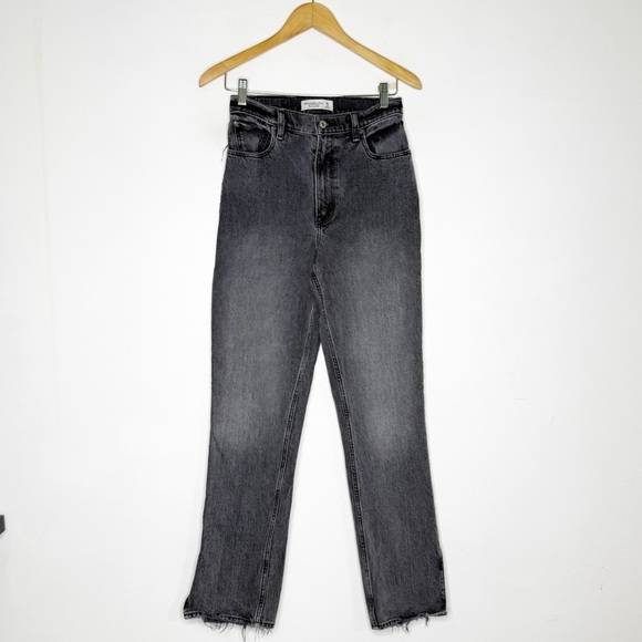 Abercrombie & Fitch The β90s Straight Ultra High-Rise Jeans Size 26 / 2R Curve - Picture 2 of 9